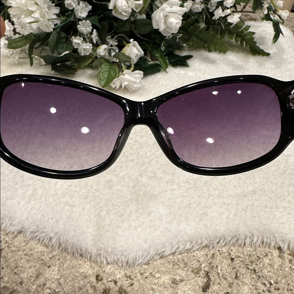 Salvatore Ferragamo sunglasses - Picture 6 of 9